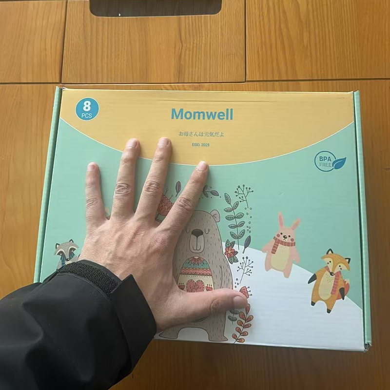 Momwell Set Alat Makan Silikon Bayi 8 in 1 Kado Melahirkan Baby Gift Set - Gambar 6