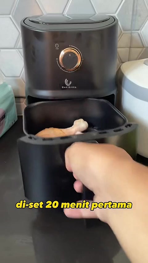 HAN RIVER Penggorengan Udara Air Fryer 3.5L Low Watt HRAF04 - Hitam - Gambar 2